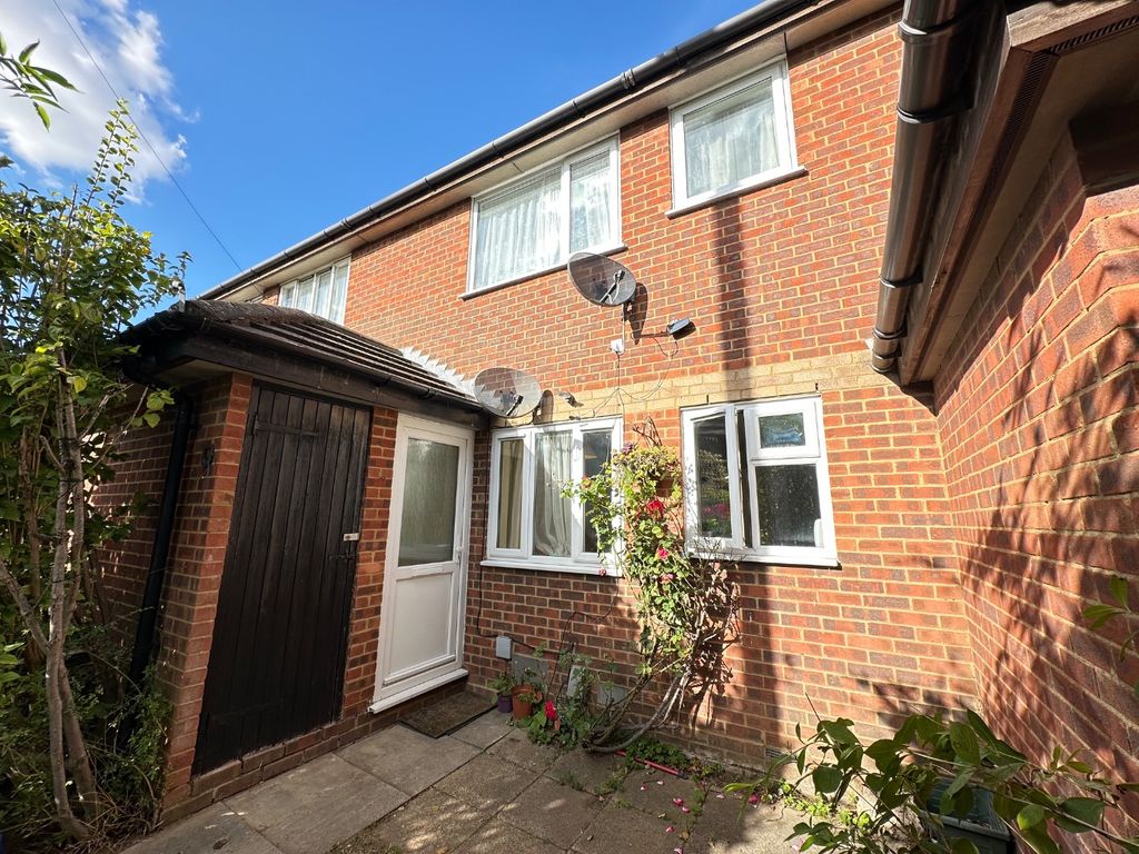 Property photo 1 of 6 4564801