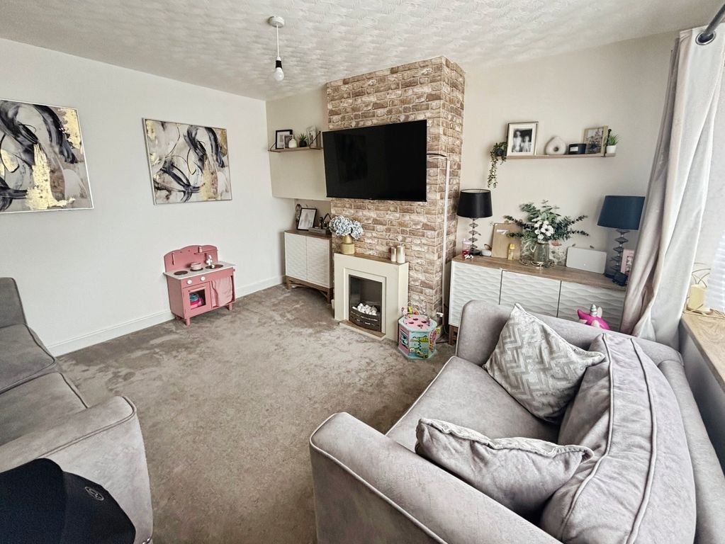Property photo 2 of 12 Picture No. 02