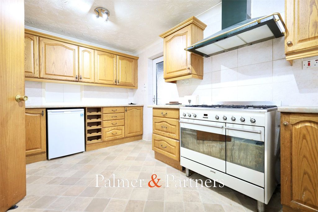 Property photo 2 of 15 Picture No. 09