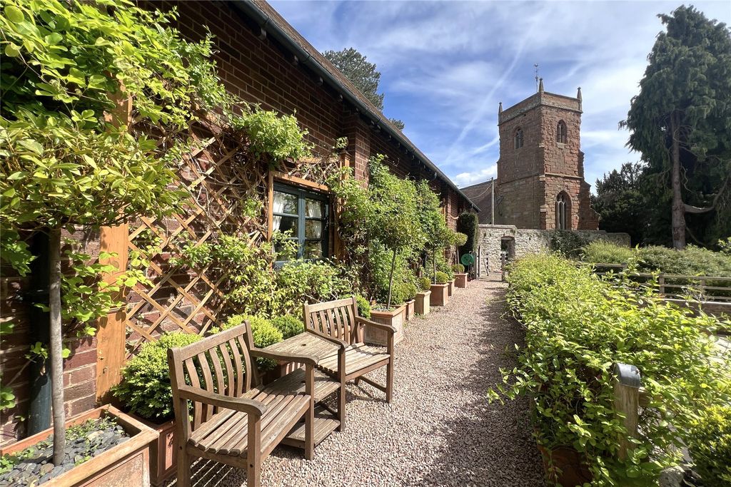 Property photo 2 of 9 Picture No. 14