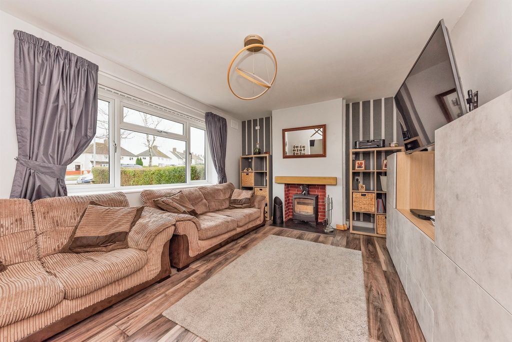 Property photo 2 of 15