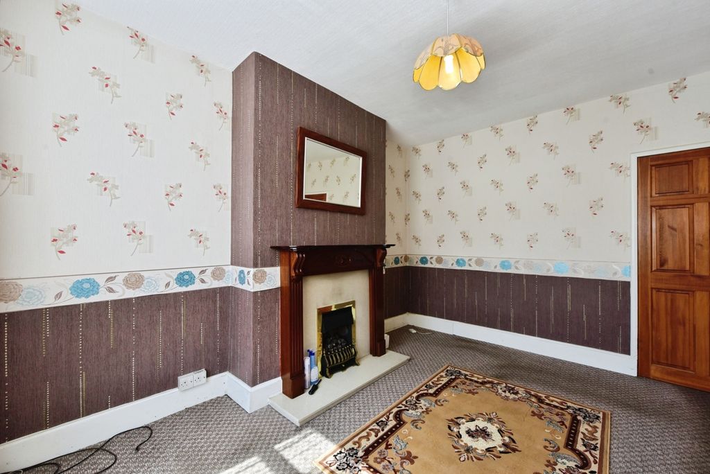 Property photo 2 of 13 Pbox-Img.Jpg