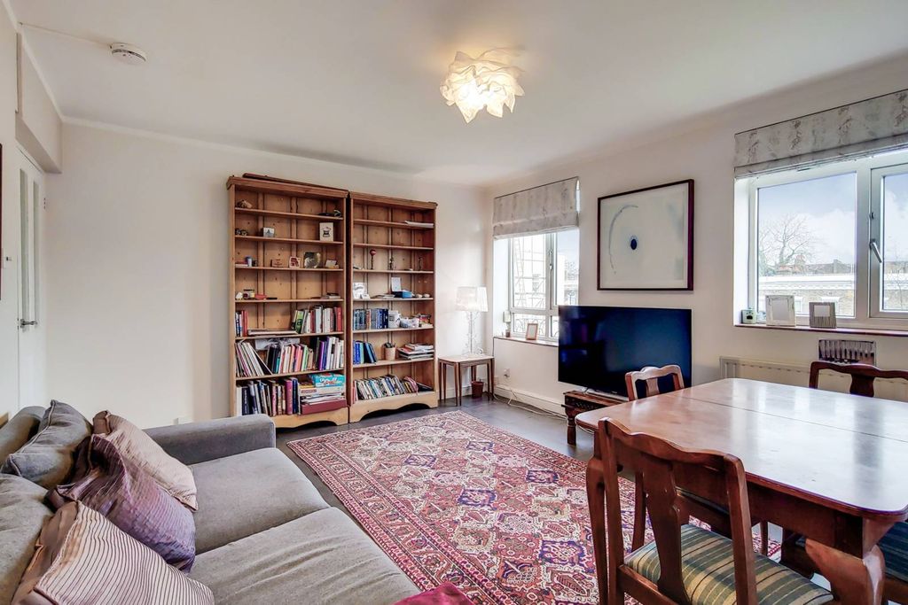 Property photo 2 of 16