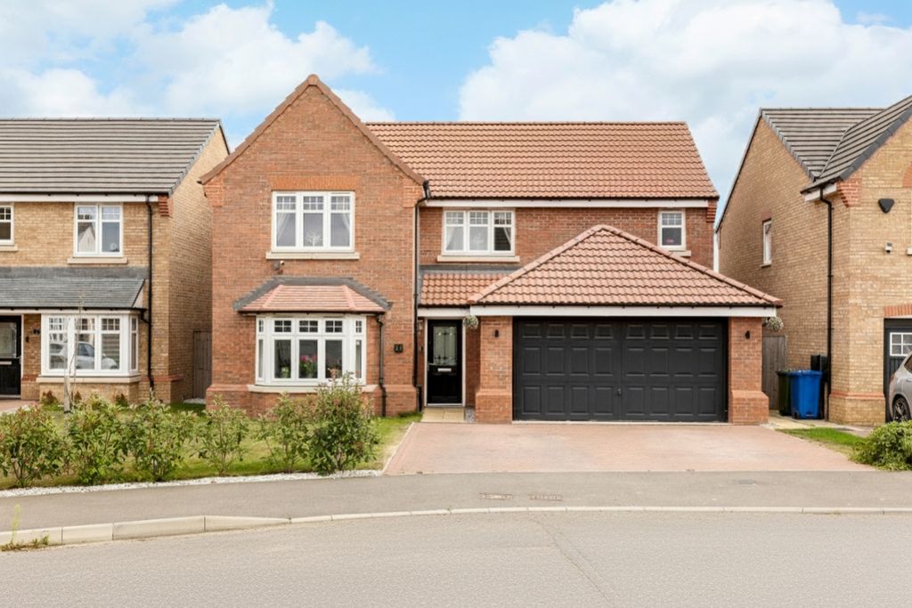 Property photo 1 of 26 Front Exterior