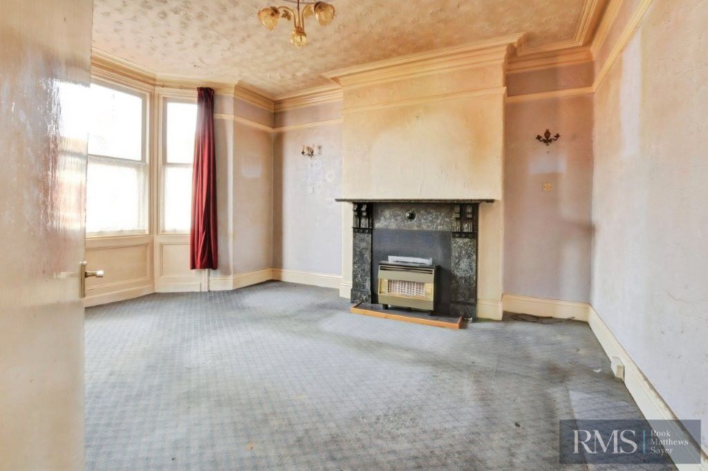 Property photo 2 of 11 Photo 2