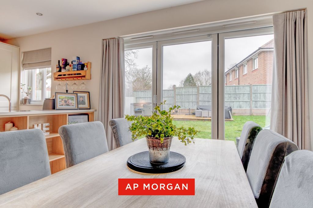 Property photo 3 of 23 Picture No. 48