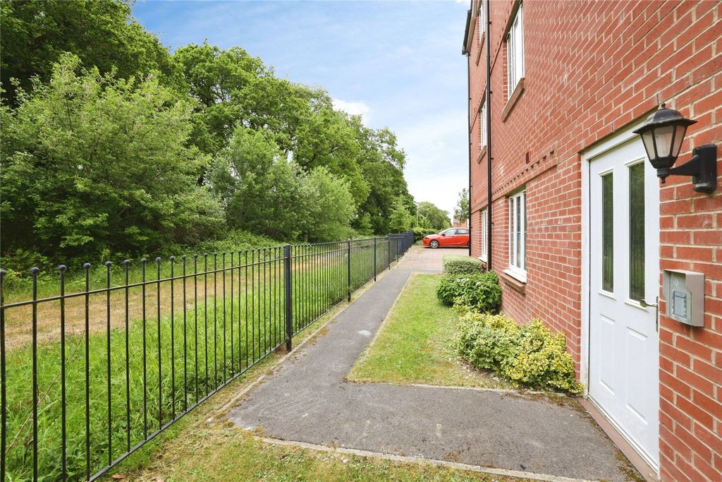 Property photo 2 of 7 Picture No. 07