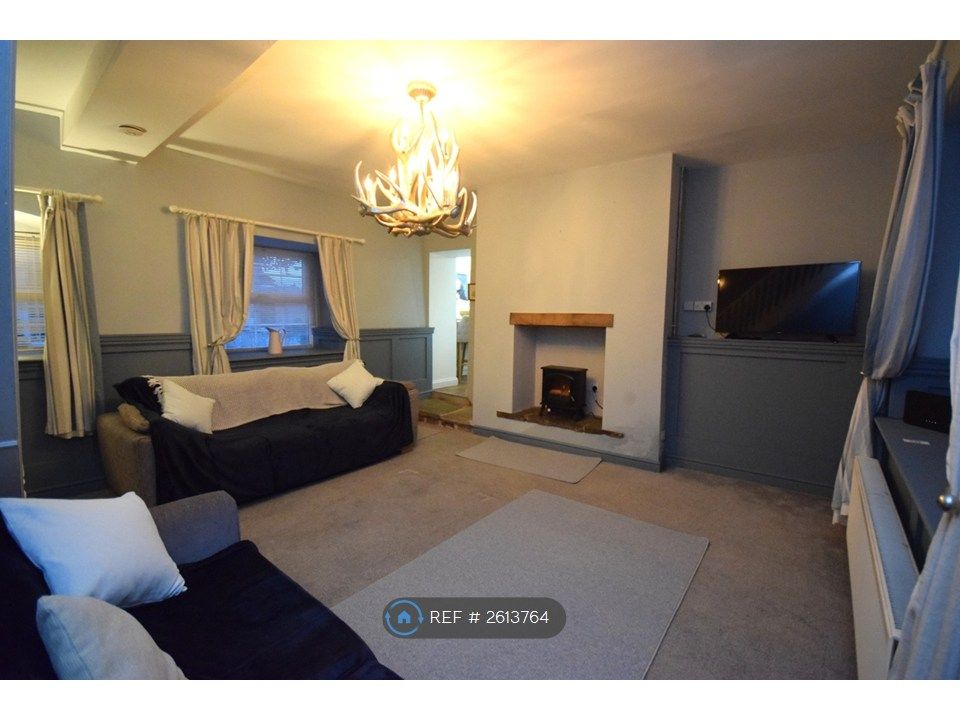 Property photo 3 of 18