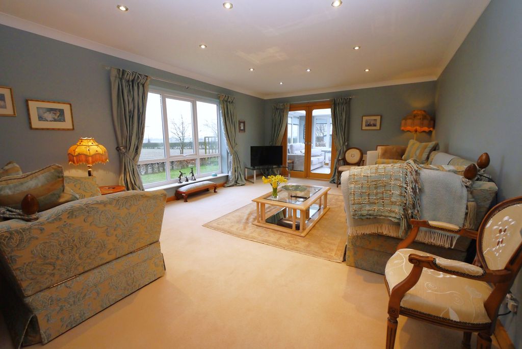 Property photo 3 of 46 3