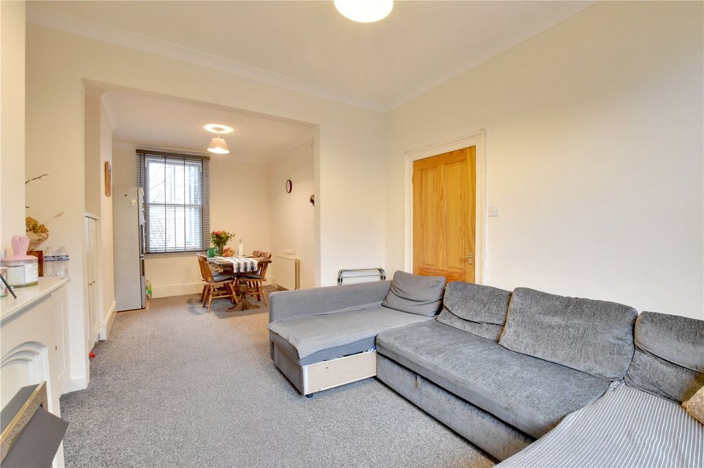 Property photo 2 of 15 Picture No. 19