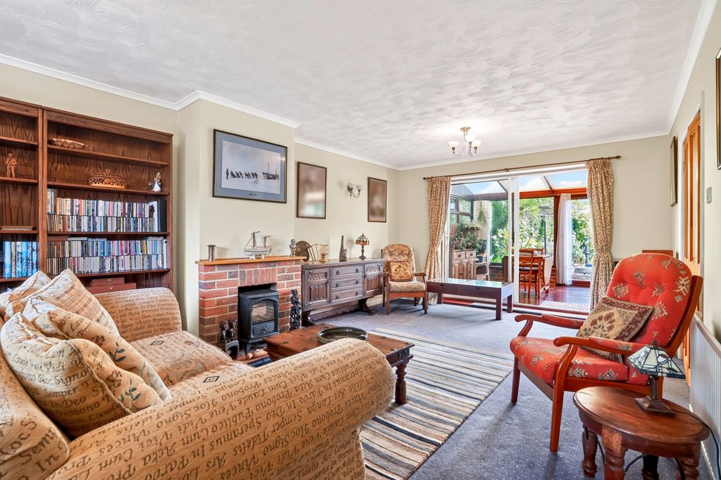 Property photo 2 of 28 Pbox-Img.Jpg