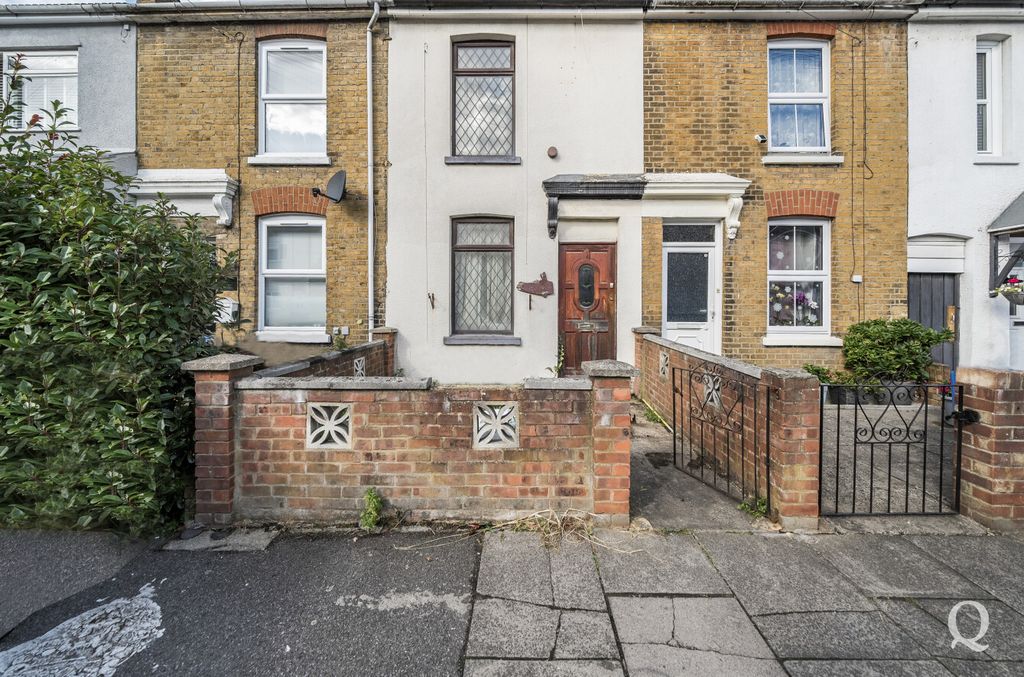 Property photo 1 of 18 0d287771-E816-4B1...