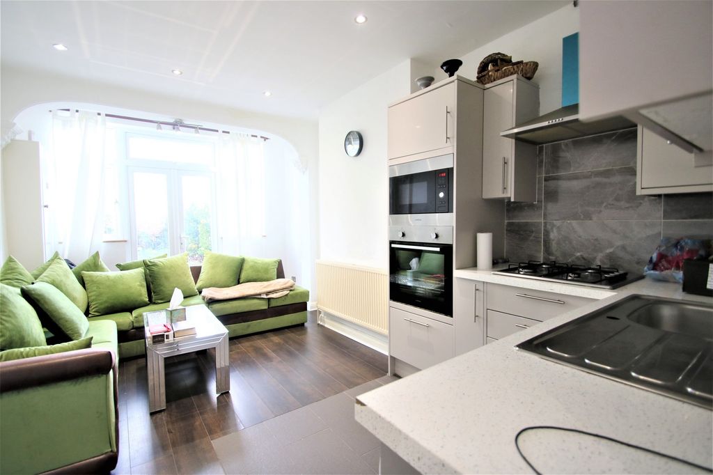 Property photo 1 of 6 Img_5291