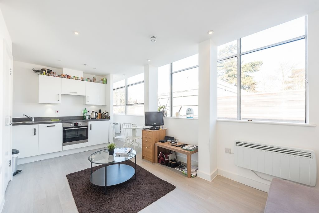 Property photo 3 of 7