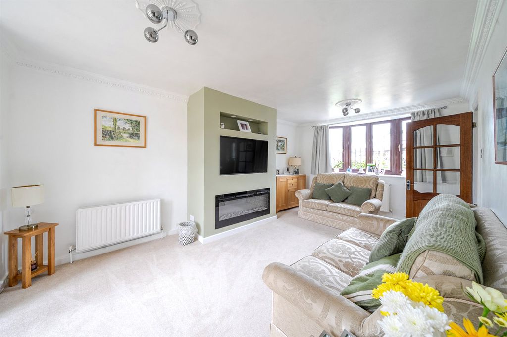 Property photo 3 of 26 Picture No. 17