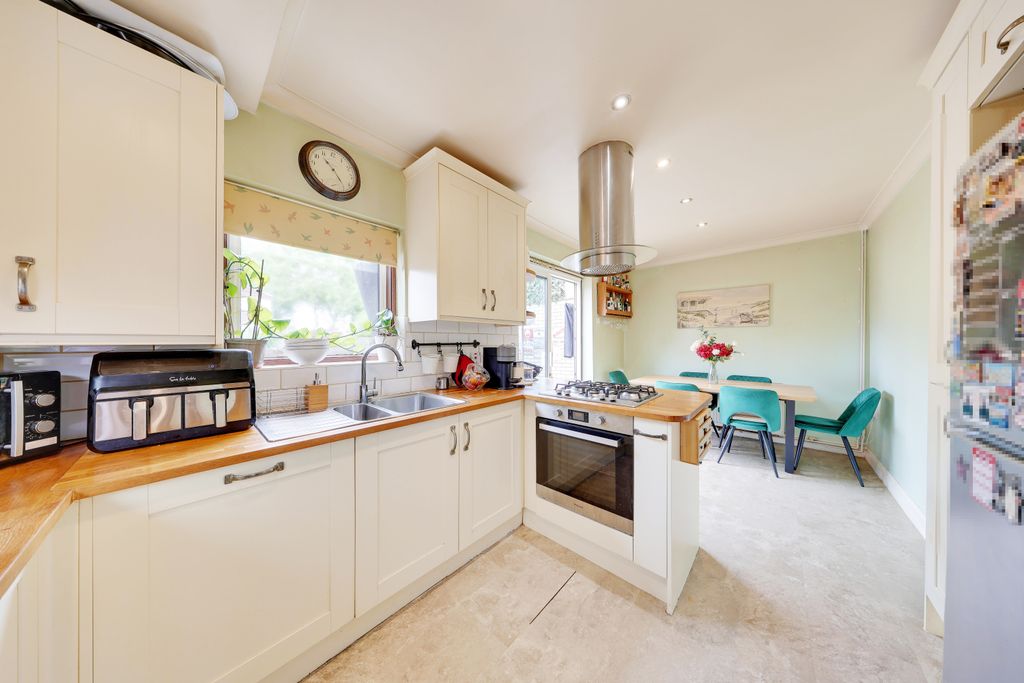 Property photo 2 of 18 4K6A7587-4K6A7591 Copy