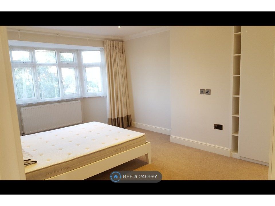 Property photo 3 of 21