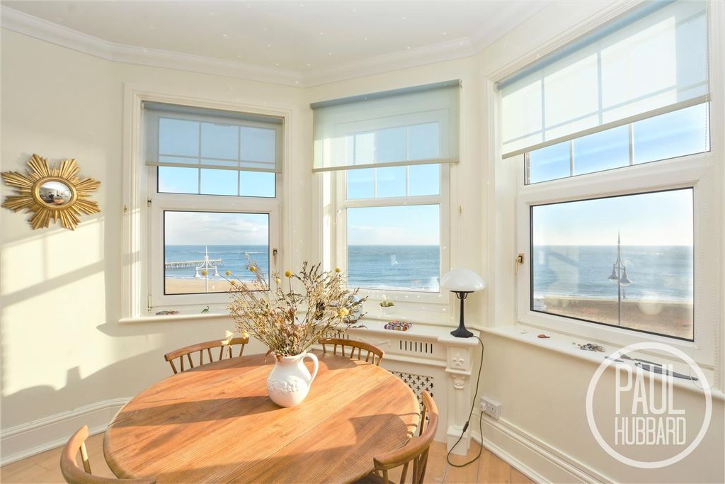 Property photo 3 of 17 Jpg