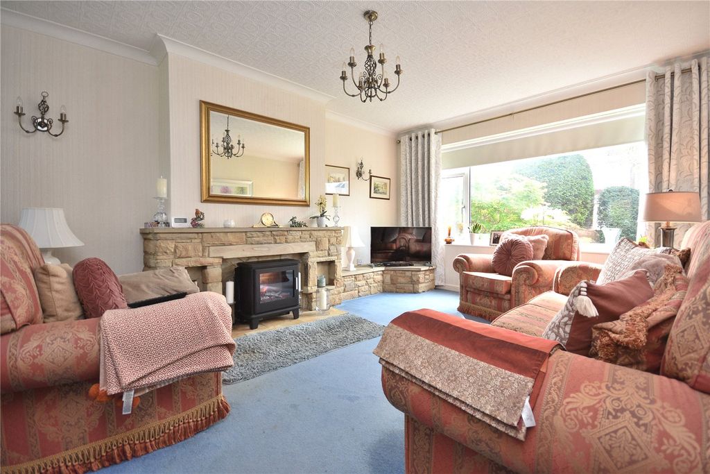 Property photo 2 of 22 Picture No. 21