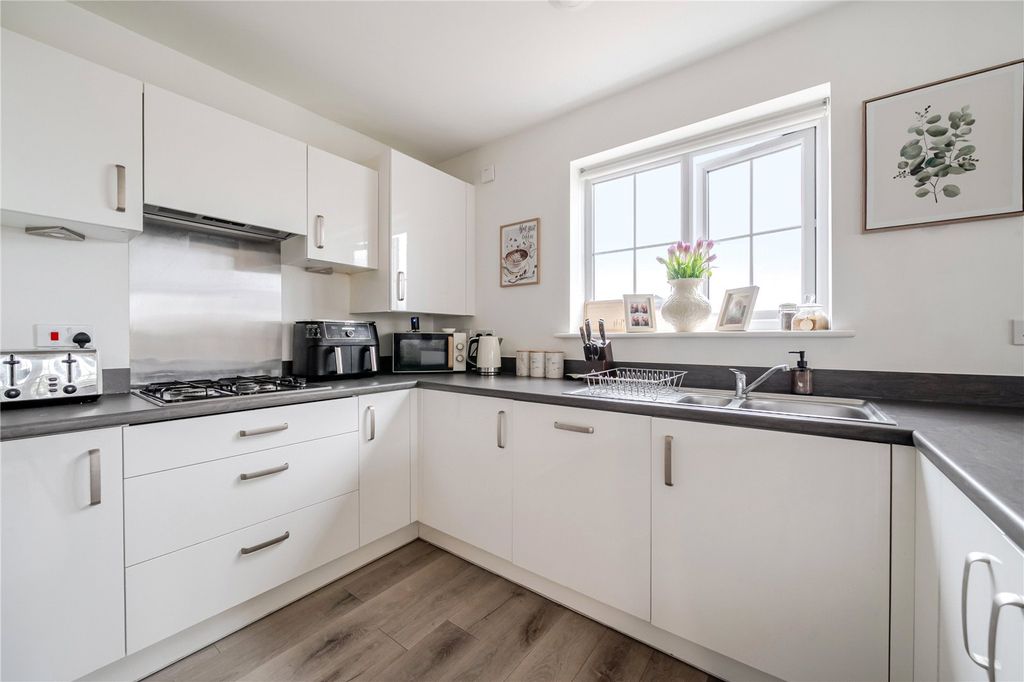 Property photo 2 of 9 Picture No. 05