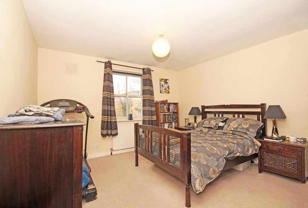 Property photo 3 of 3
