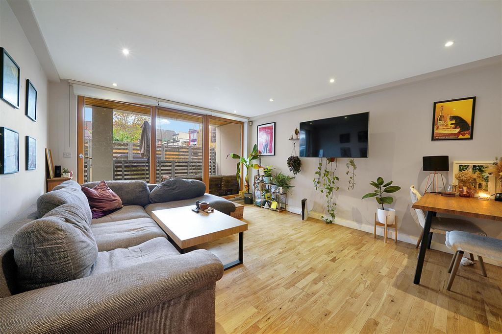 Property photo 1 of 14 Apartment 2, The White Cube - 4Gltrvw5W0Gyt2St3Zbn