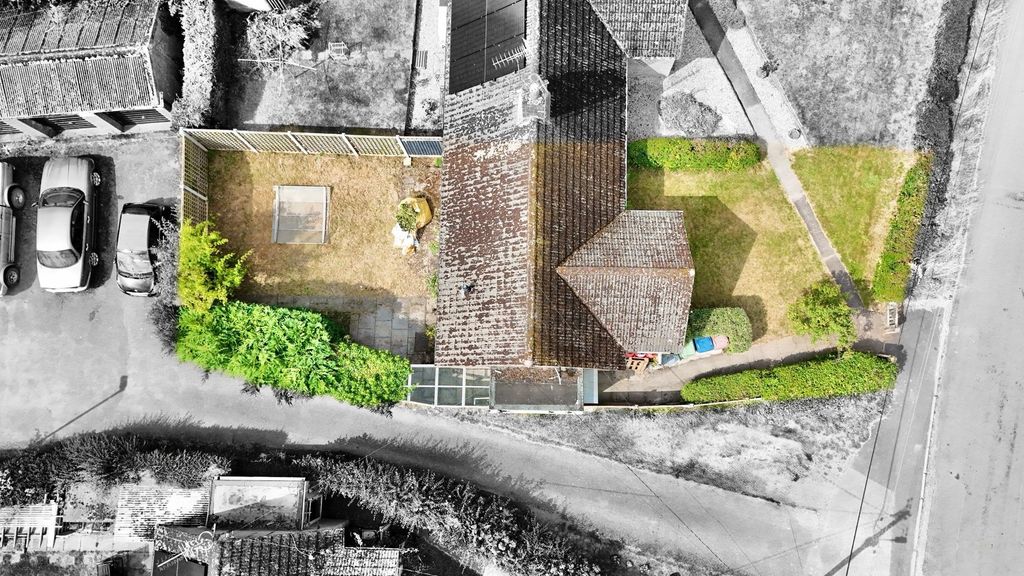 Property photo 2 of 7
