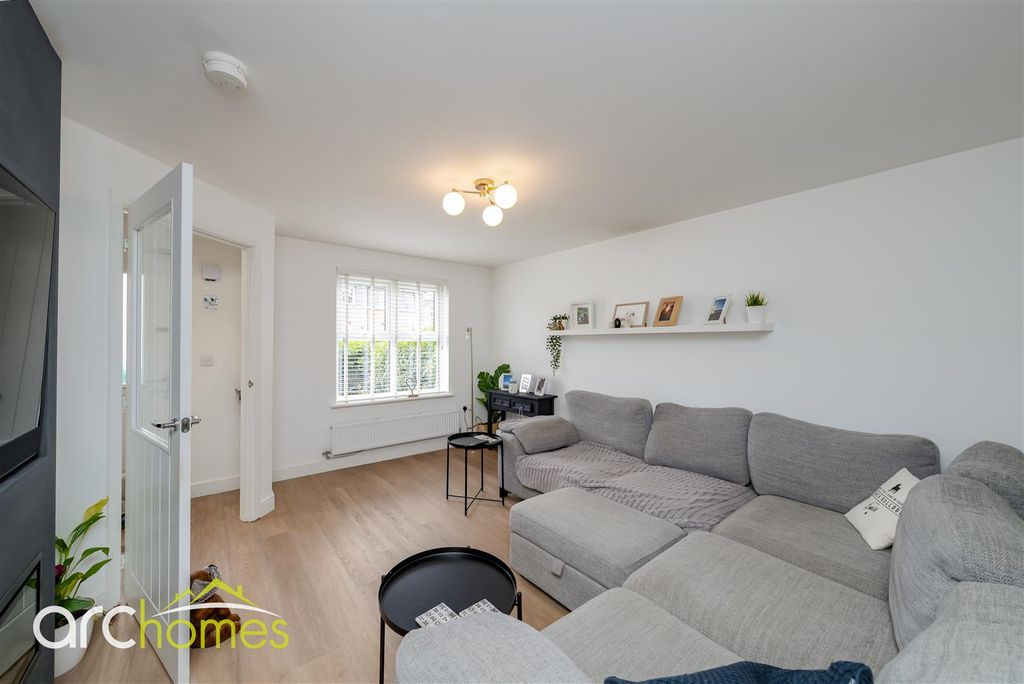 Property photo 2 of 31 Dsc04925-Edit.Jpg