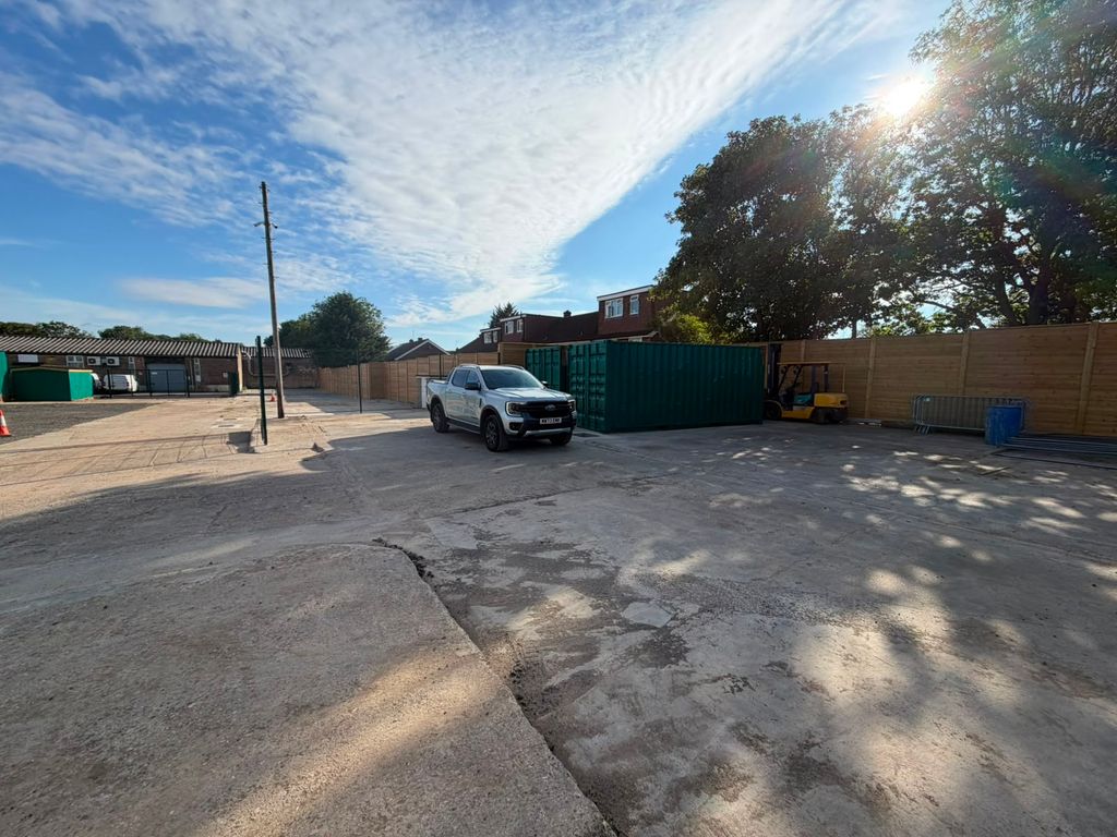 Property photo 2 of 4