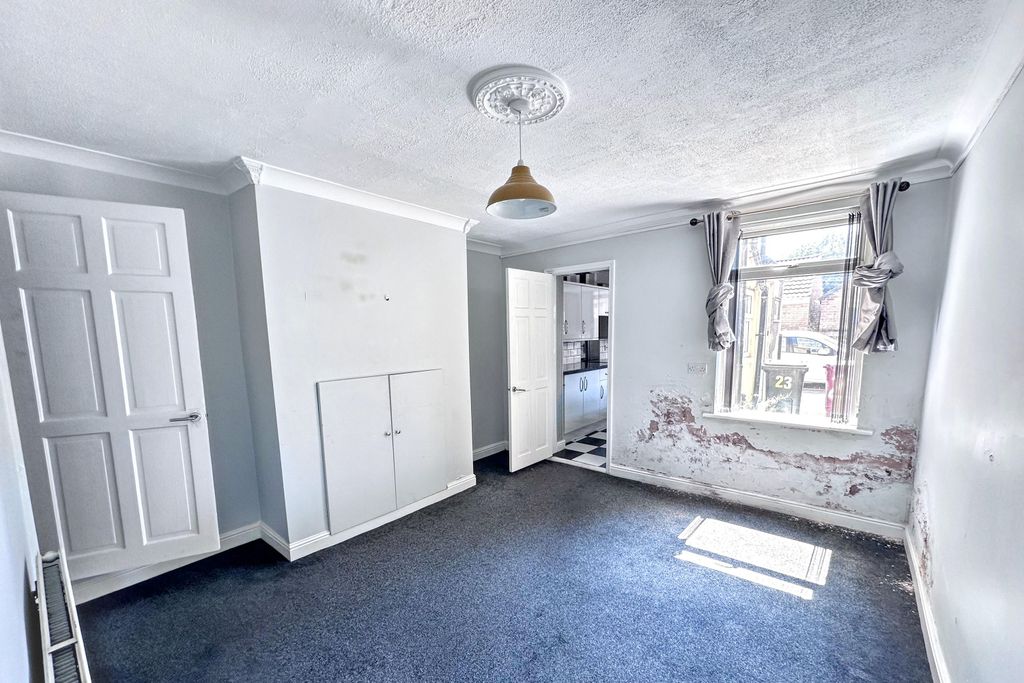 Property photo 3 of 15 23 Rhodes Cottages, Clowne, Chesterfield, Derbyshire, S43 4Lz