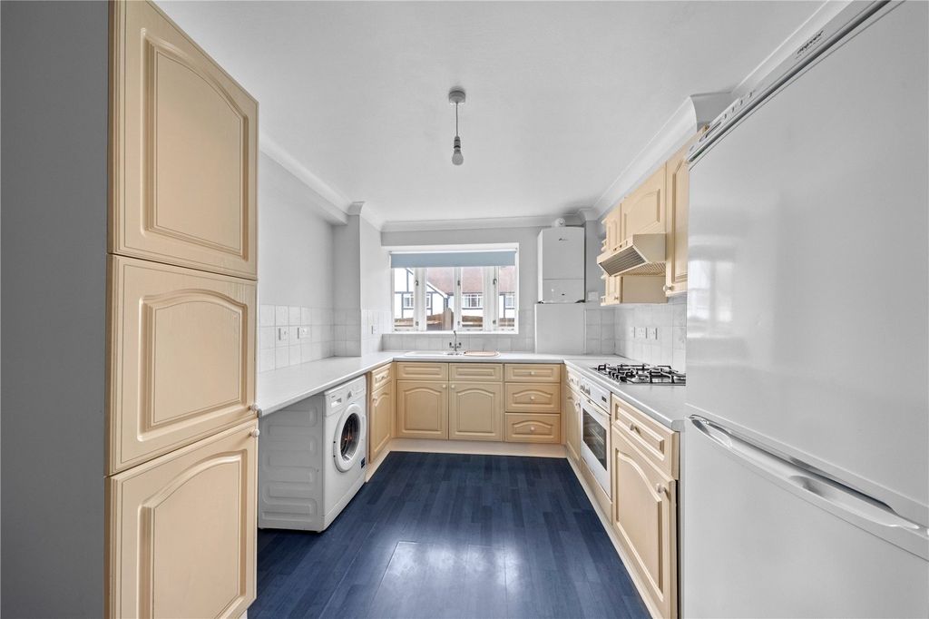 Property photo 2 of 13 Picture No. 08