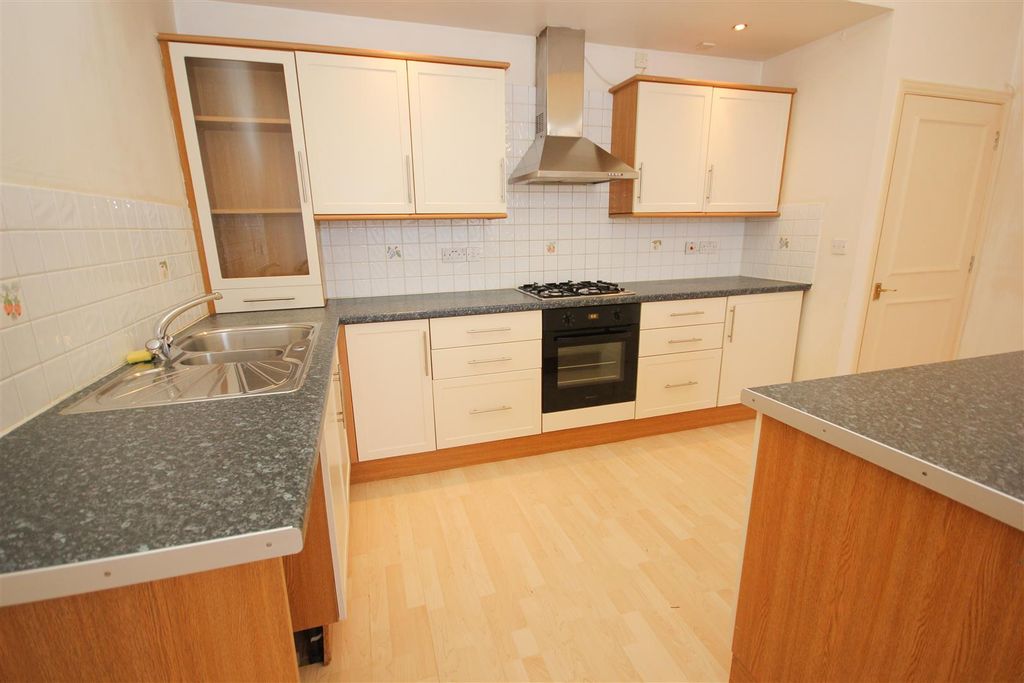 Property photo 3 of 12 Kitchen Area.Jpg