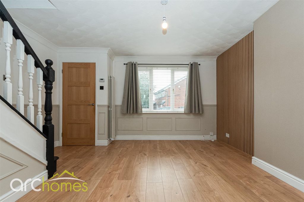 Property photo 3 of 16 Falkirk-10.Jpg