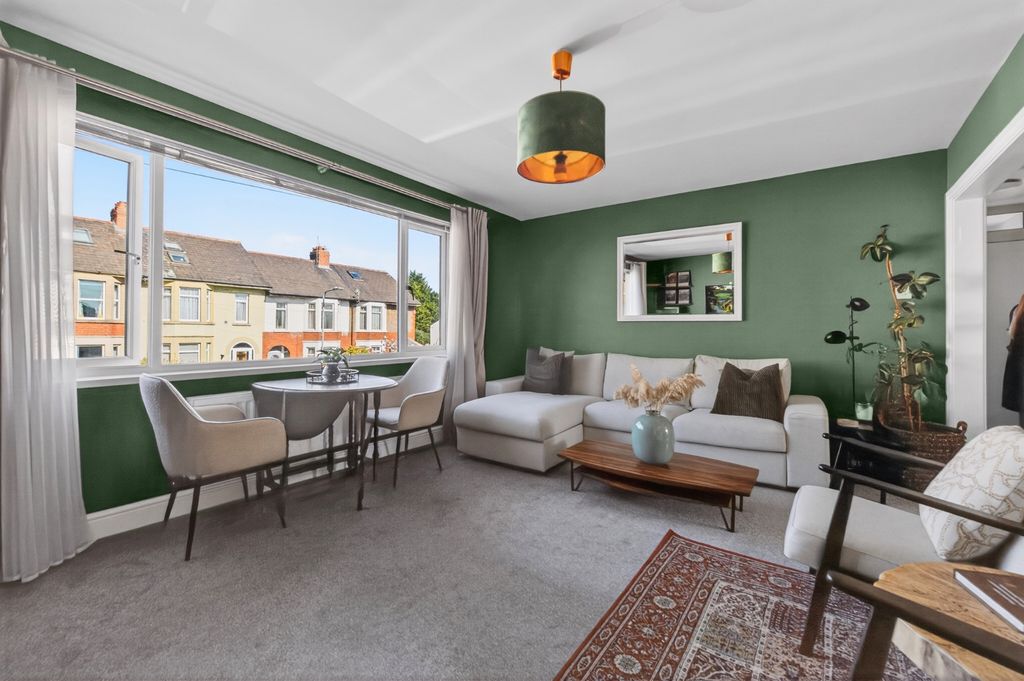 Property photo 2 of 20 4919595