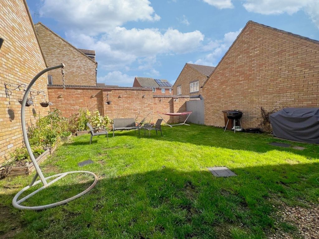 Property photo 2 of 16