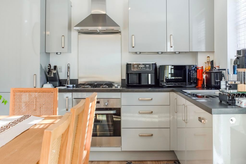 Property photo 3 of 20 Photo 4