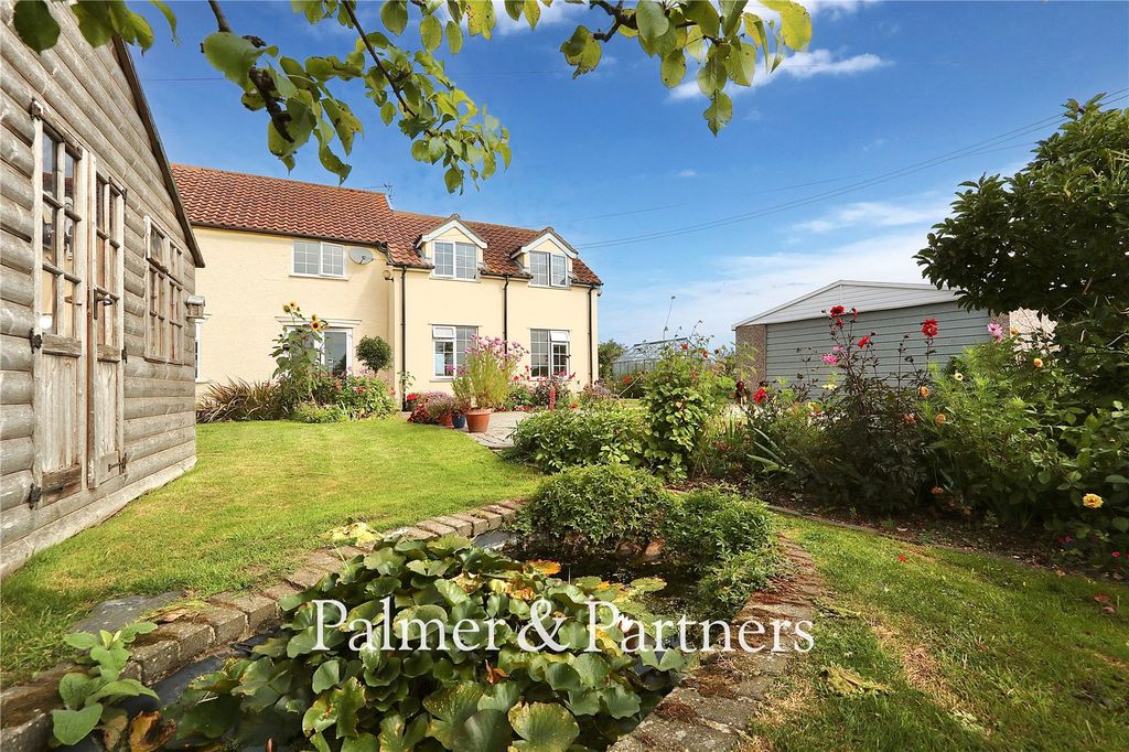 Property photo 3 of 37 Picture No. 07