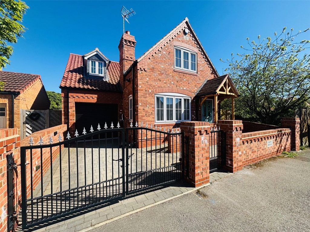 Property photo 1 of 16 Picture No. 04