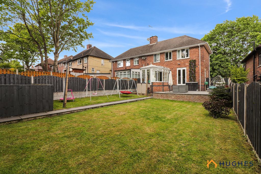 Property photo 1 of 32