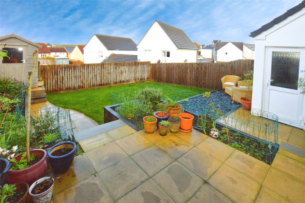 Property photo 2 of 17 Picture No. 27