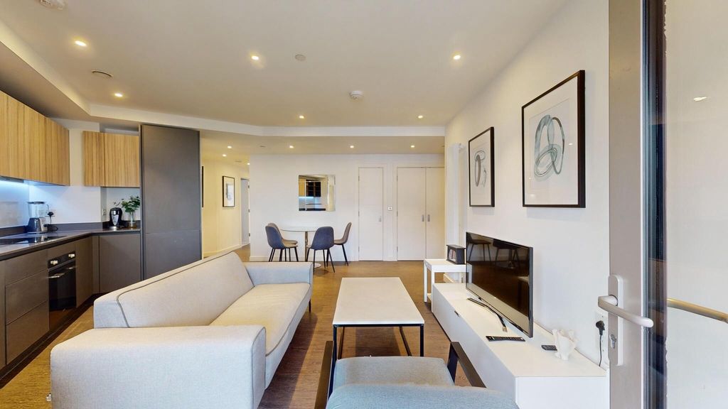 Property photo 3 of 14 Photo 3