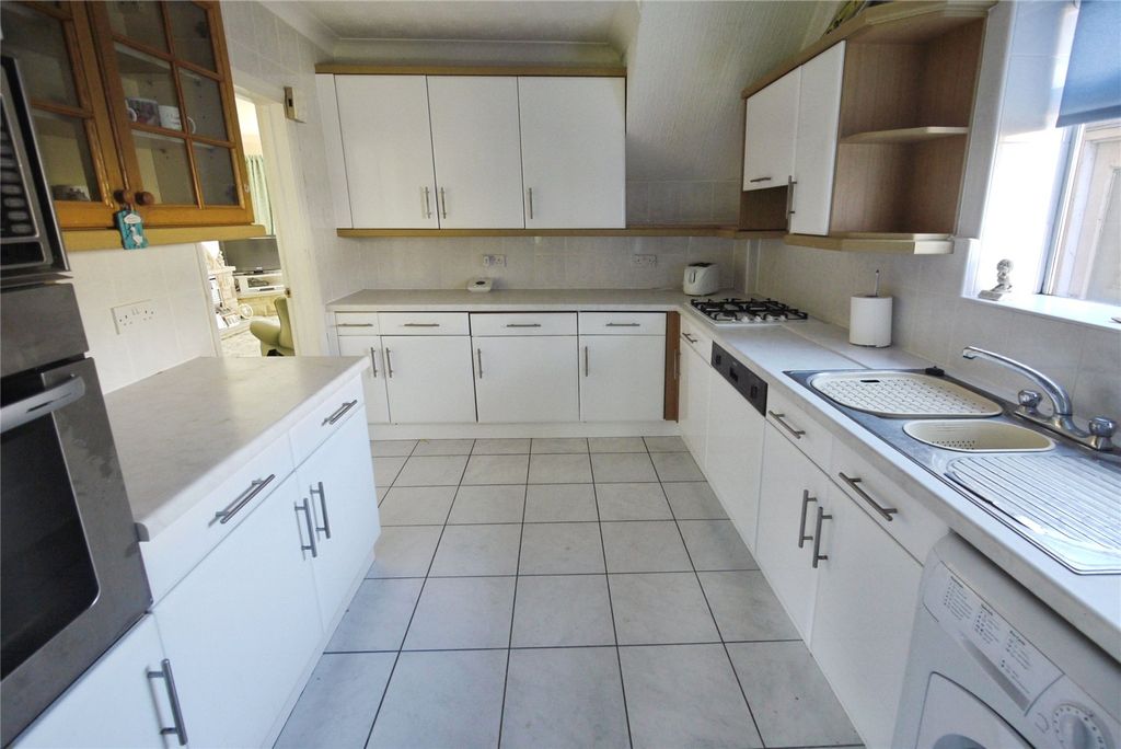 Property photo 2 of 13 Picture No. 24