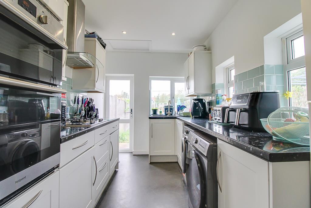 Property photo 3 of 24 Kitchen