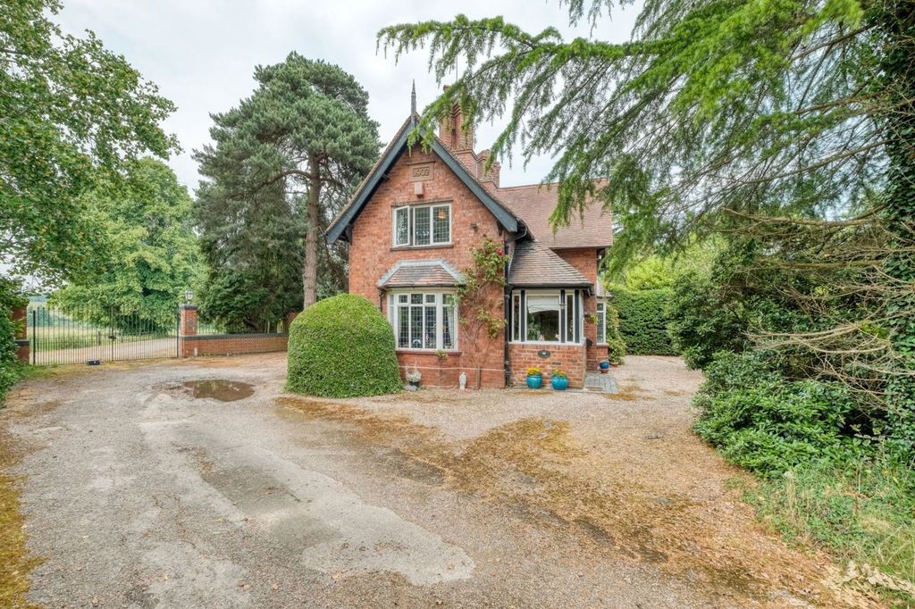 Property photo 1 of 30