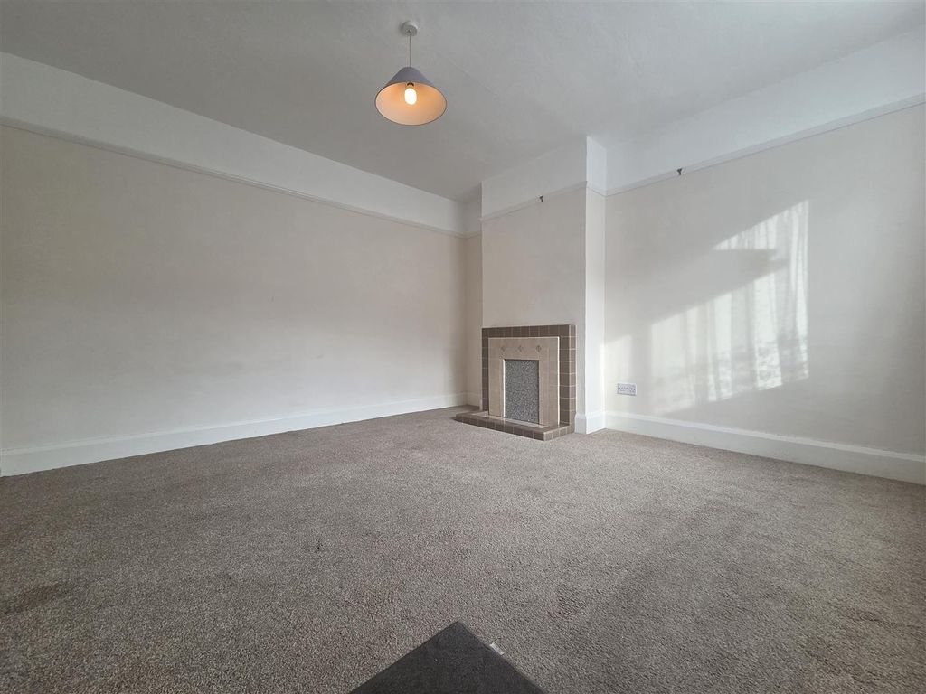 Property photo 3 of 17 Reception Room
