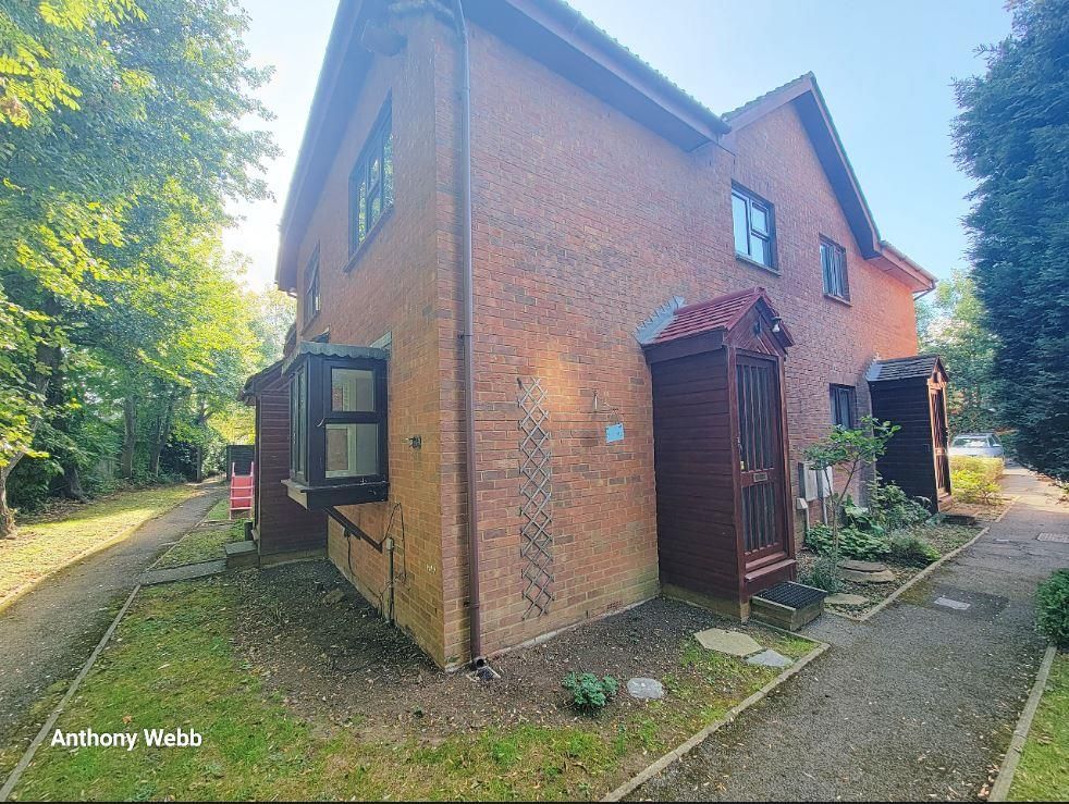 Property photo 1 of 10 Front