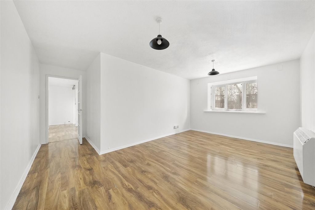 Property photo 2 of 7 02.Jpg