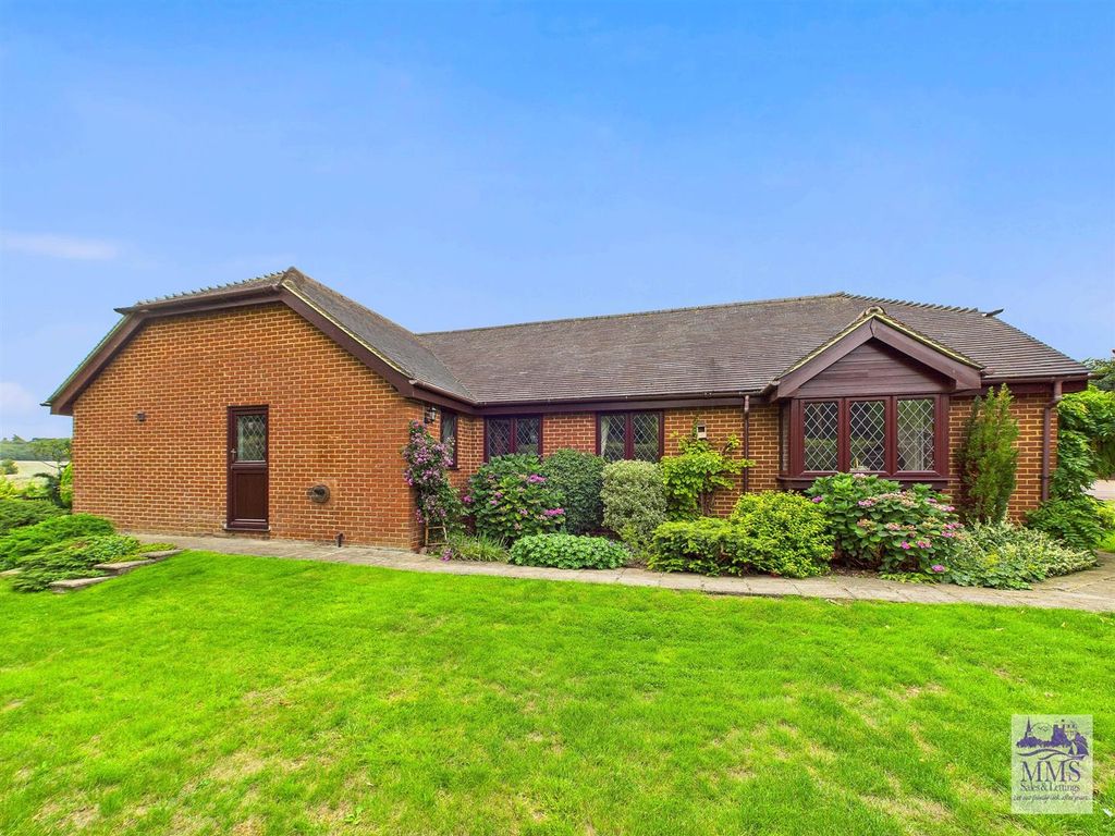 Property photo 1 of 35 Cam04098G0-Pr0085-Still045.Jpg