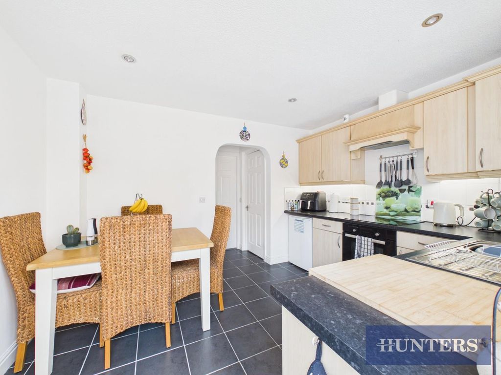Property photo 3 of 11 Cam03463G0-Pr0286-Still012.Jpg
