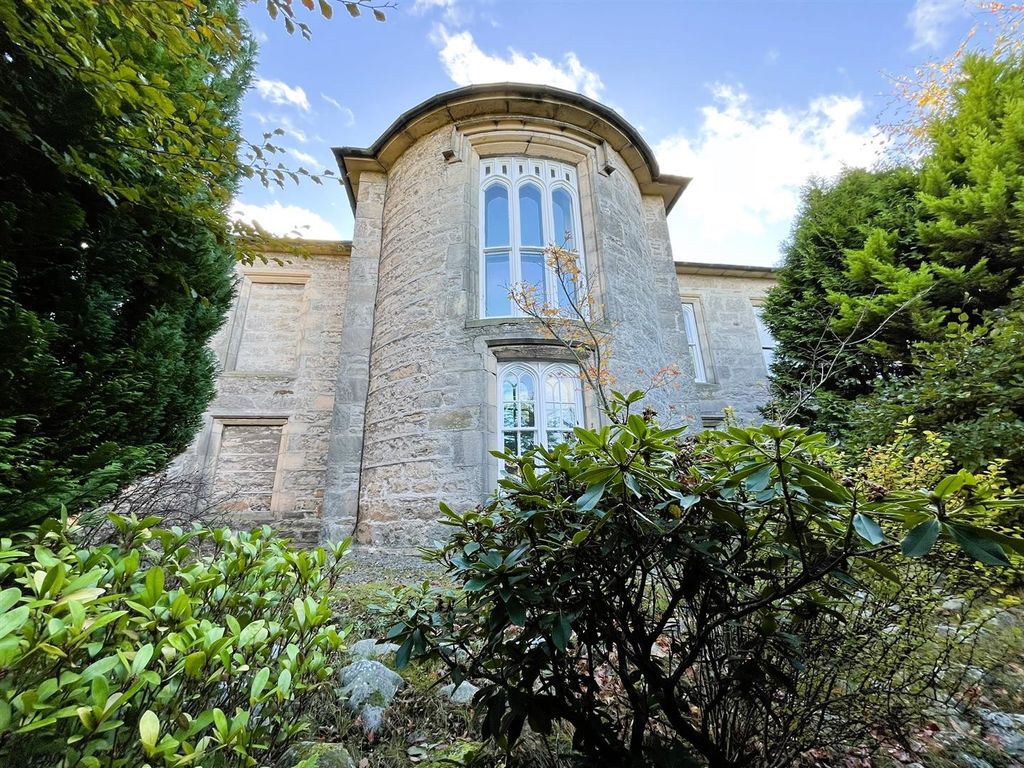 Property photo 3 of 37 Rear